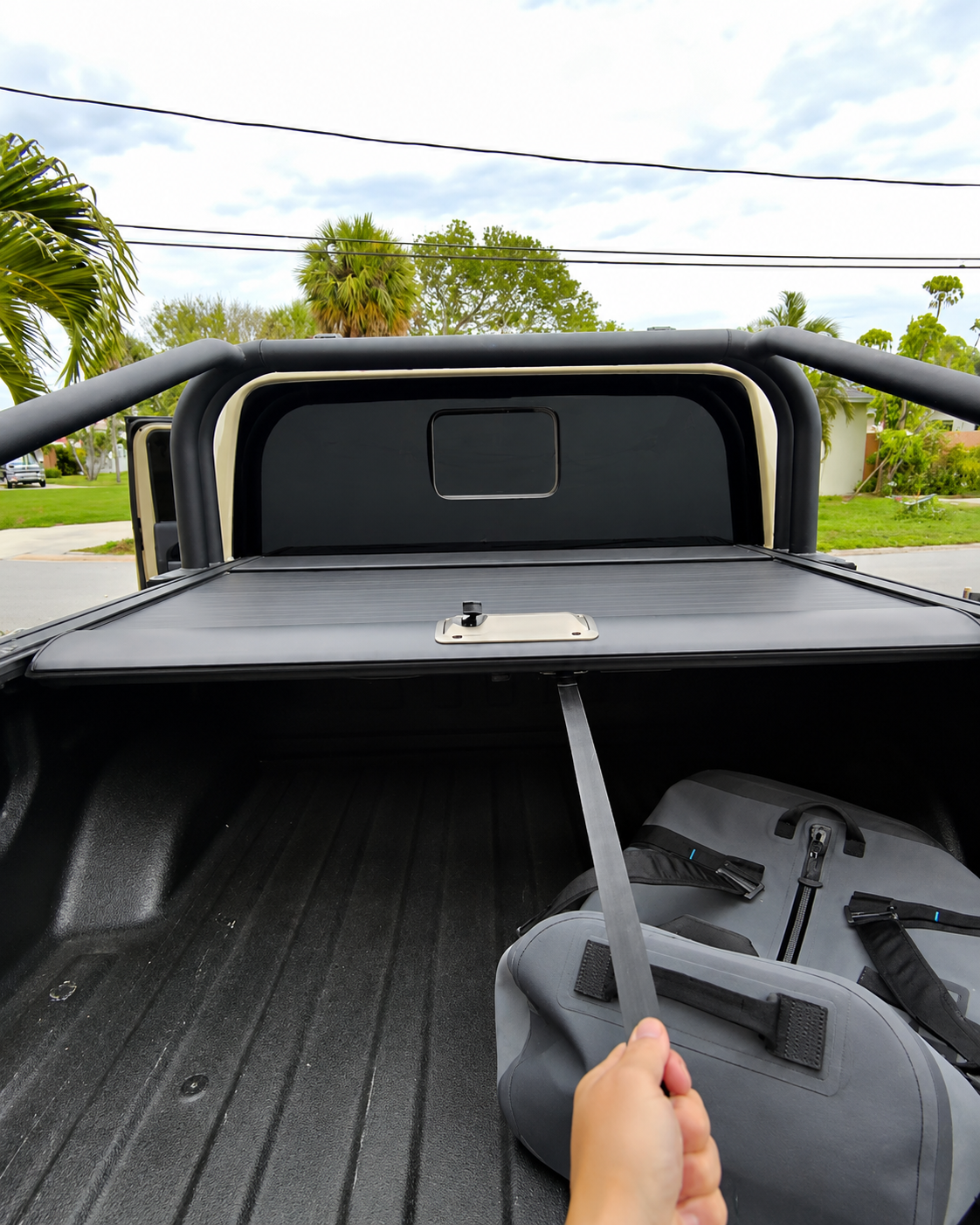 JTU Retractable Bed Cover