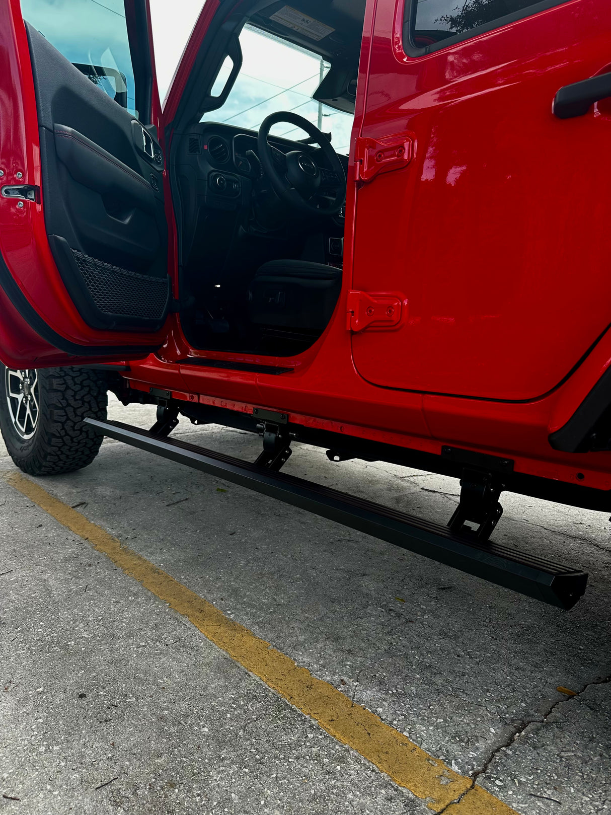 Trail Ops Premium Power Steps | Jeep Wrangler JL Unlimited 4-Door (2018–2025)