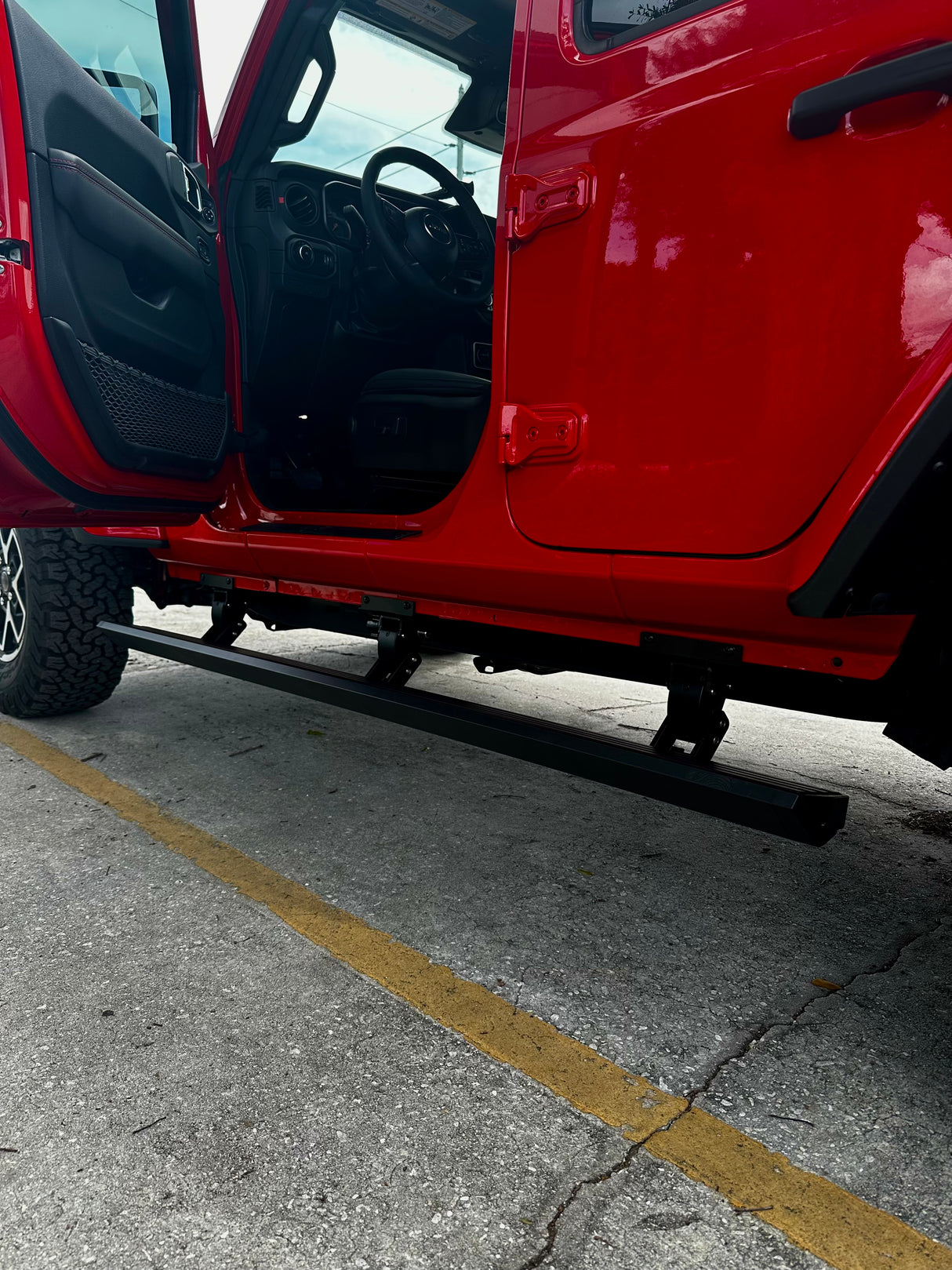 Trail Ops Premium Power Steps | Jeep Wrangler JL Unlimited 4-Door (2018–2025)