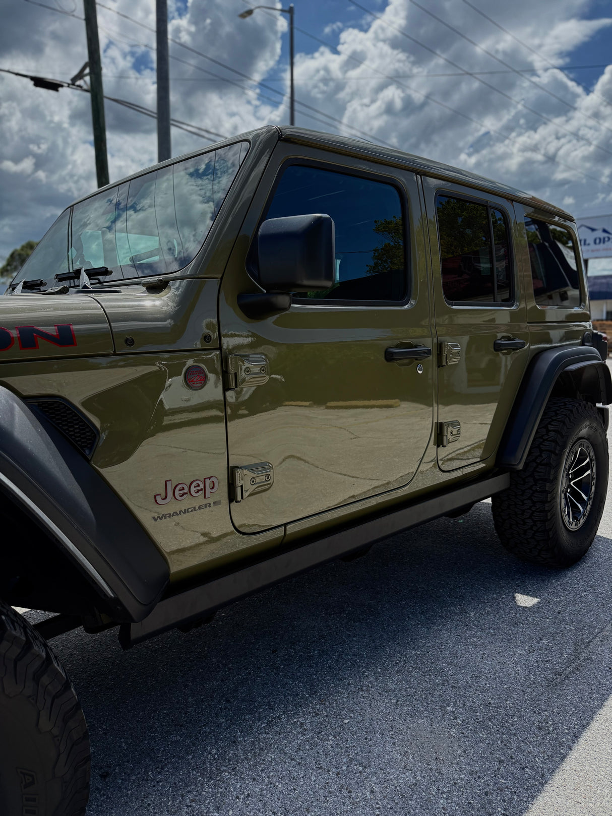 Trail Ops Premium Power Steps | Jeep Wrangler JL Unlimited 4-Door (2018–2025)