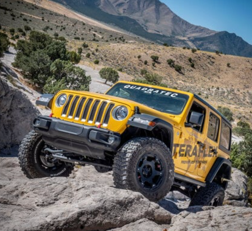 Quadratec ST2 2.5" Suspension Lift by Teraflex for 18-26 Jeep Wrangler JL Unlimited 4-Door with 3.6L/2.0L