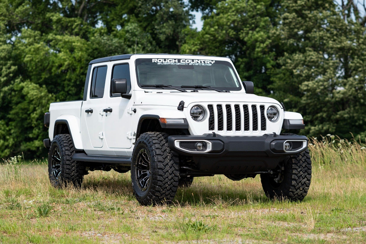Rough Country 2.5 Inch Leveling Kit | Spacers | Jeep Gladiator JT 4WD (2024-2025)