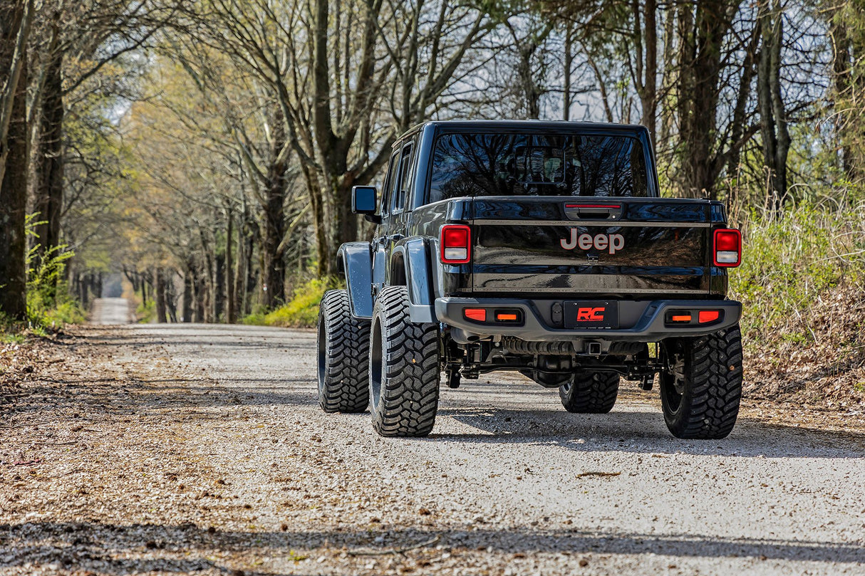 Rough Country 3.5 Inch Lift Kit | Jeep Gladiator JT Mojave 4WD (2020-2023)