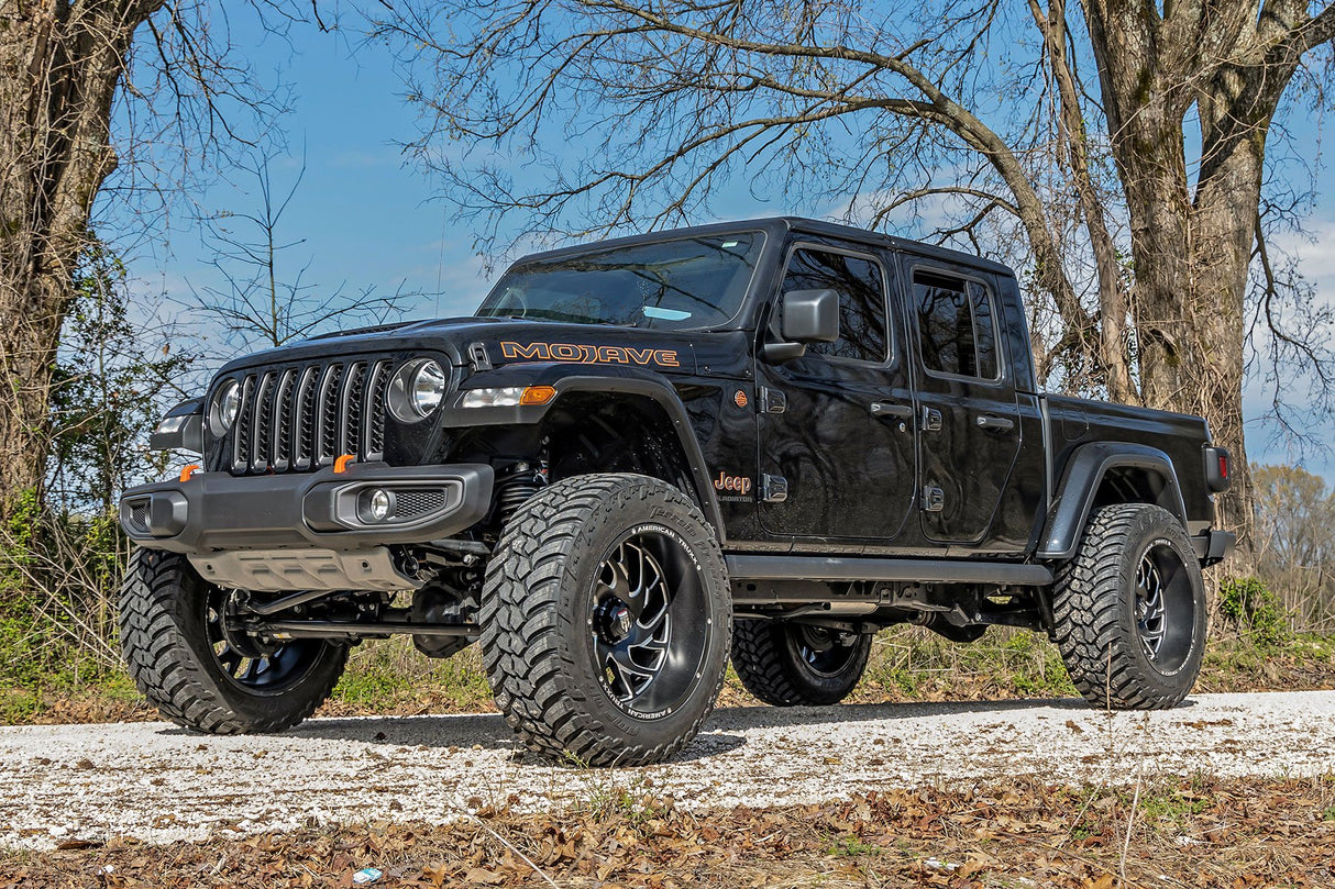 Rough Country 3.5 Inch Lift Kit | Jeep Gladiator JT Mojave 4WD (2020-2023)