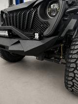 Trail Ops Stubby Front Bumper w/ Light Bar &amp; Cube Lights – Jeep Wrangler JL / JLU &amp; Gladiator JT (2018–2026)