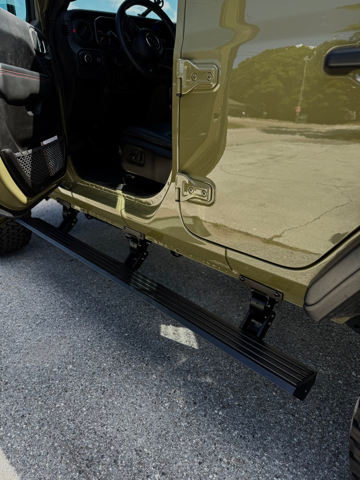 Trail Ops Premium Power Steps | Jeep Wrangler JL Unlimited 4-Door (2018–2025)