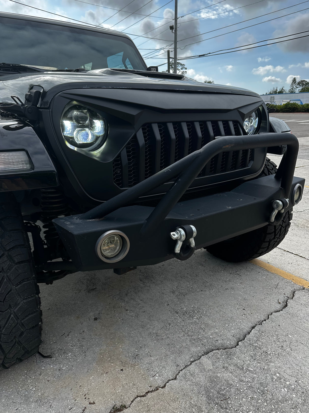 Trail Ops JL/JLU/JTU Angry Eyes Grill