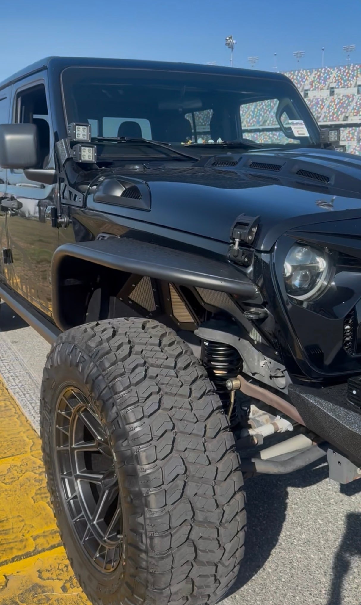 Trail Ops heat extraction hood for Jeep JLU