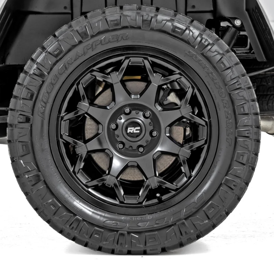 Rough Country 80 Series Wheel One-Piece | Semi Gloss Black | 20x10 | 5x5 | -25mm