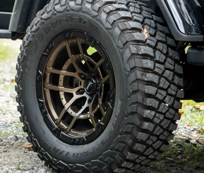 Trail Ops Trail Series 35" Tire & 20" Wheel Package