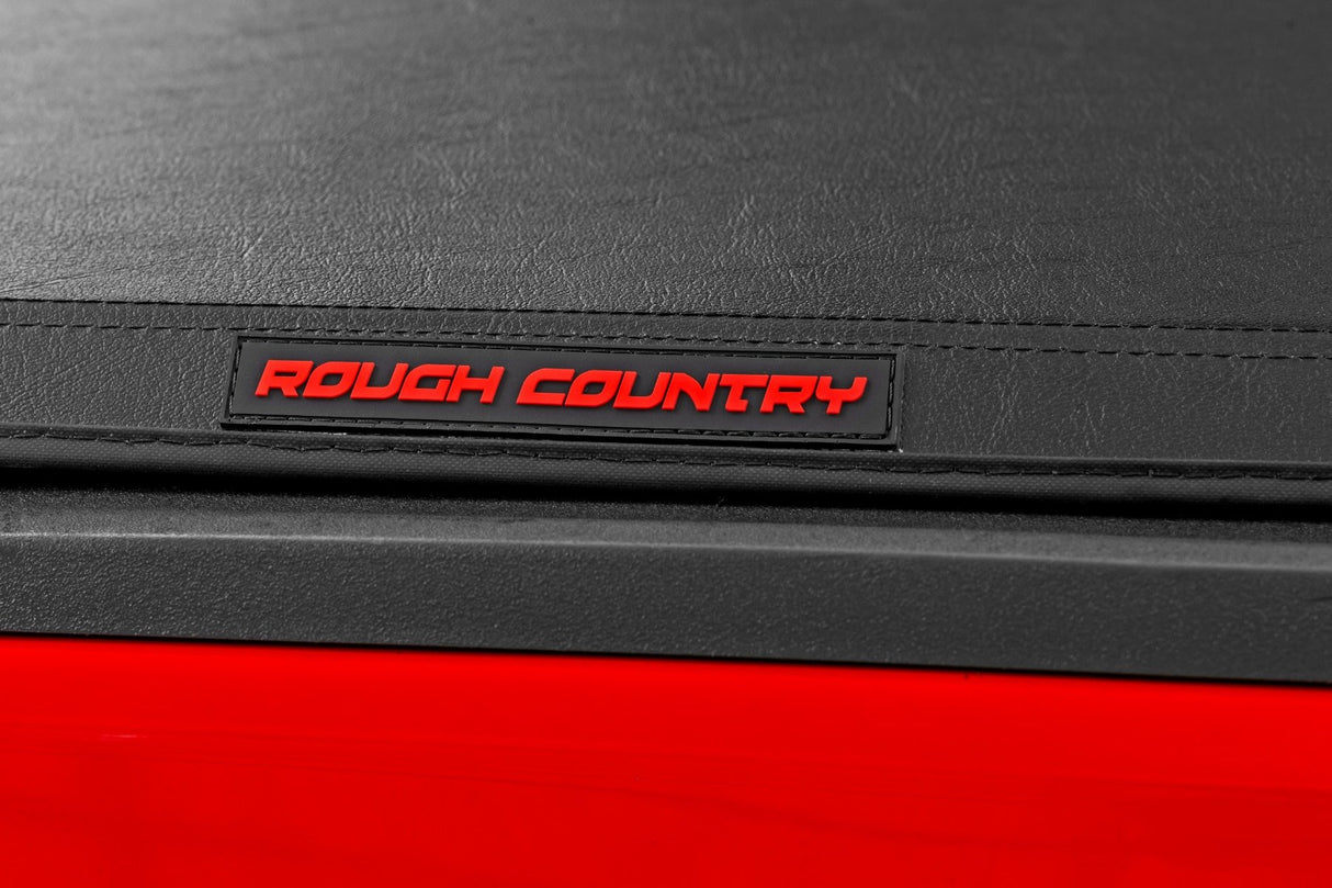 Rough Country Soft Tri-Fold Bed Cover | 5' Bed | Jeep Gladiator JT 4WD (2020-2025)