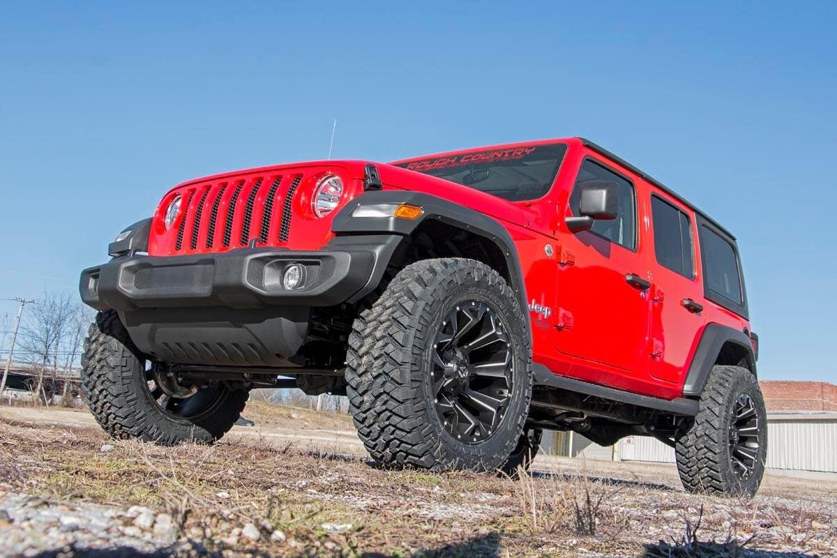 Rough Country 2.5 Inch Lift Kit | Coils | Jeep Wrangler Unlimited Rubicon 4WD (2018-2023)