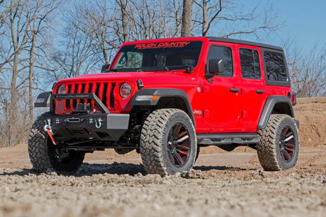 Rough Country 3.5 Inch Lift Kit | C/A Drop | FR D/S | Jeep Wrangler Unlimited Rubicon (18-23)